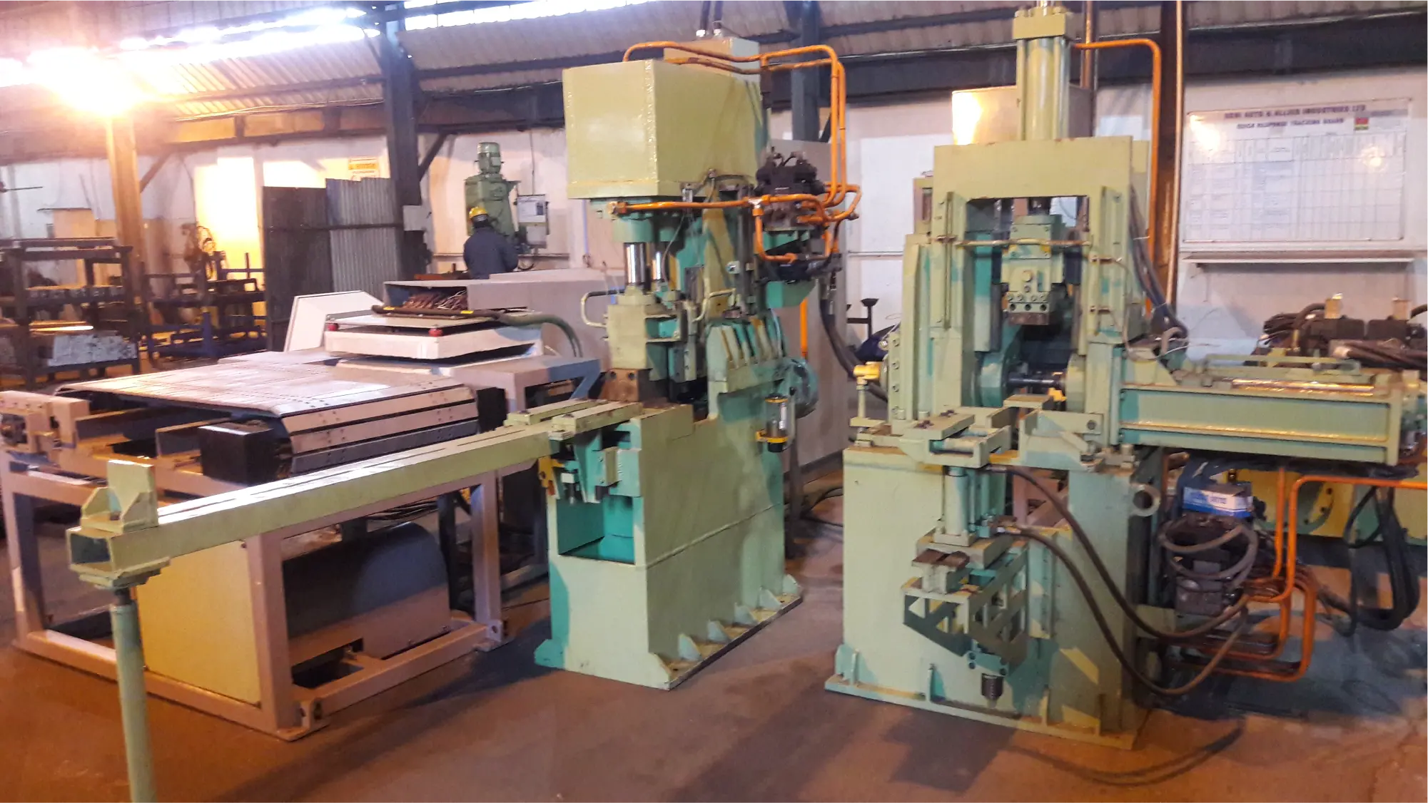 Eye Rolling Machine